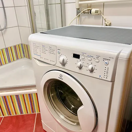 Stylish Near Airport & Train Station Lägenhet Schwechat