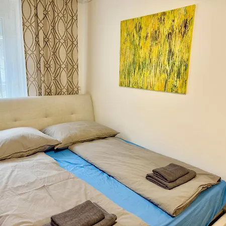 Stylish Near Airport & Train Station * Schwechat