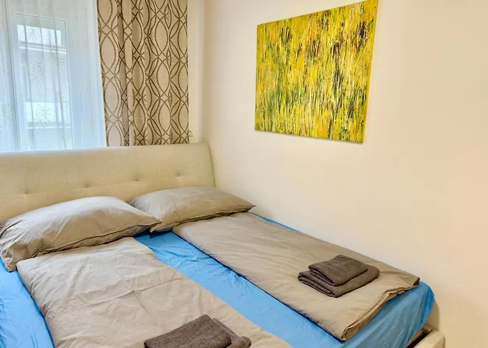 Stylish Near Airport & Train Station * Schwechat