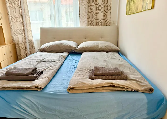 Lägenhet Stylish Near Airport & Train Station Schwechat